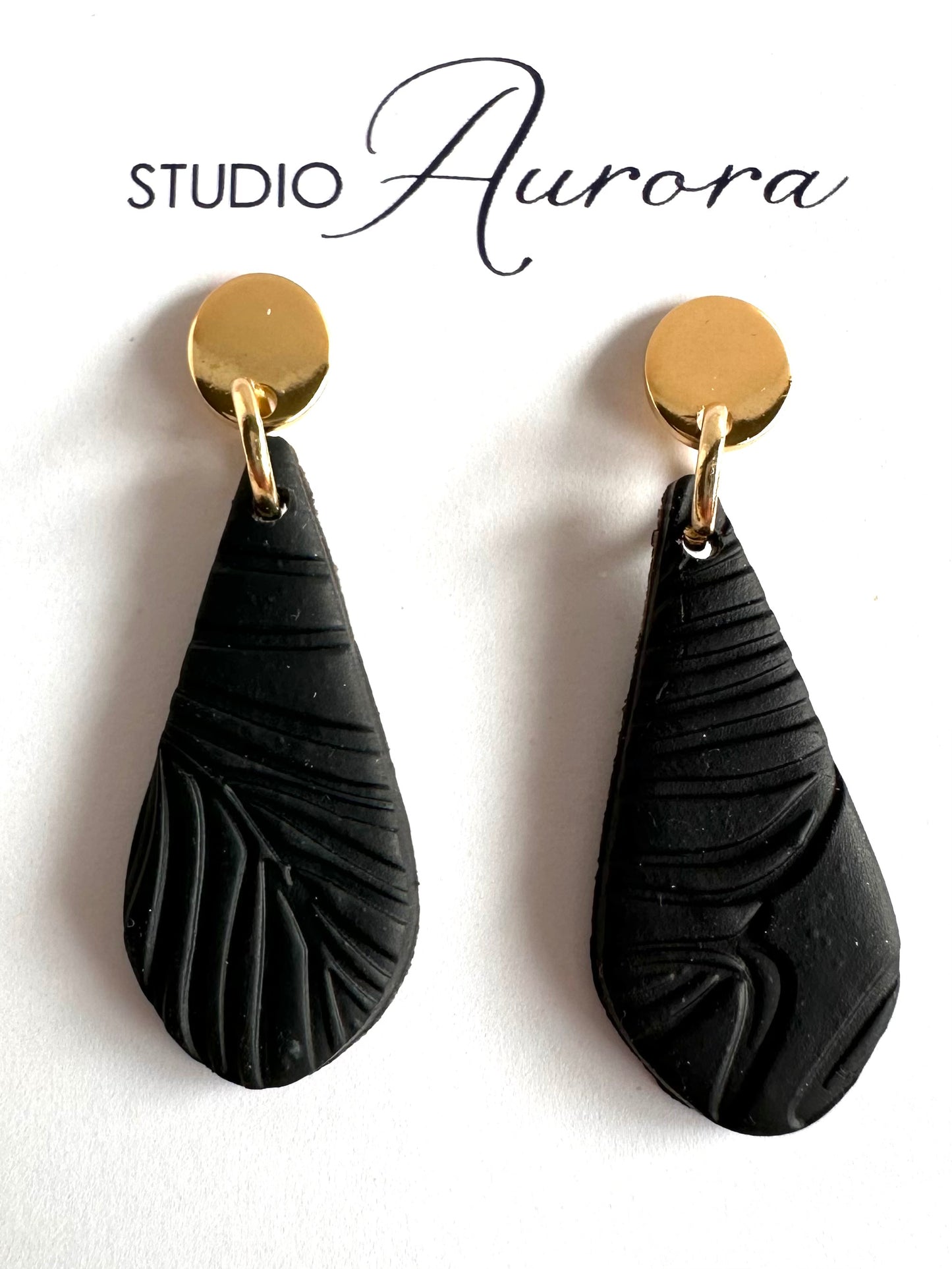 Leaf Texture Dangle Earrings