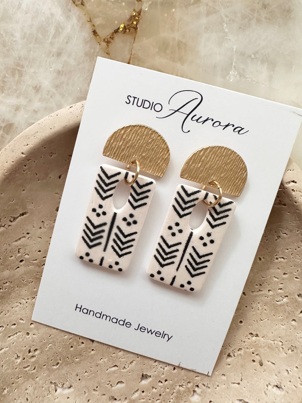 Arrows & Dots Statement Dangles