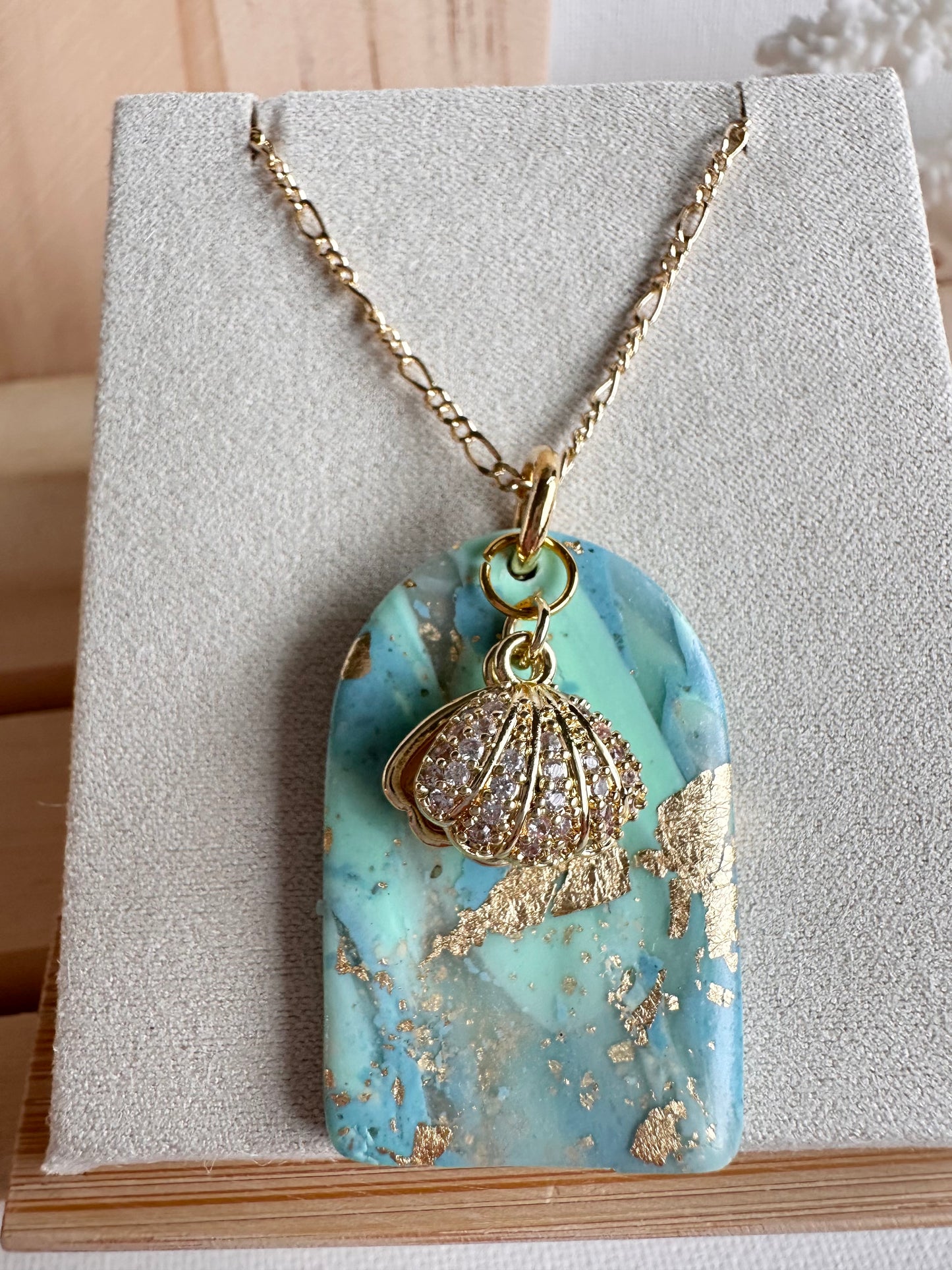 Deb Necklace - shell